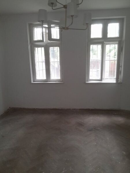 Unirii, 11 Iunie cu Regina Maria, P+1E,